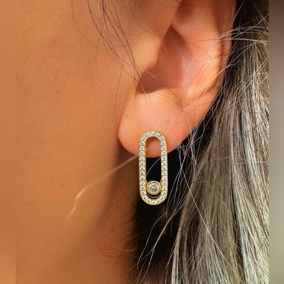 14K Gold Geometrical Paris Inspired Link Paperclip Diamond Inlay Earrings - Picture 5 of 5
